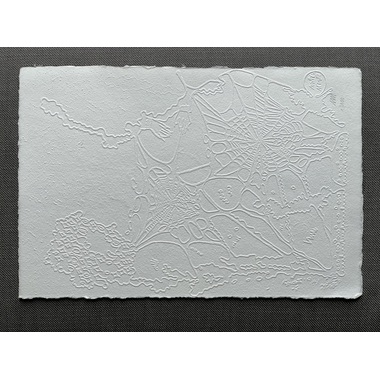Art edition «Swiss Post’s commitment to art» Numbered art edition «Le invisibili» on linen paper with the original signature of the artist, Marta Margnetti, in a limited edition of 100 copies. 20x30 cm, unframed.