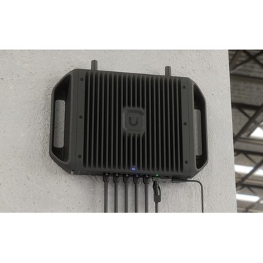 Ubiquiti Cloud Gateway Industrial UCG-Industrial 10 GbE PoE