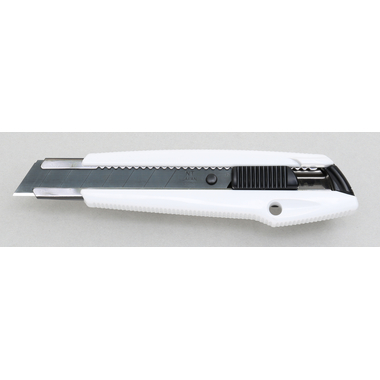 NT Cutter 18mm MNCR-L1R black&white