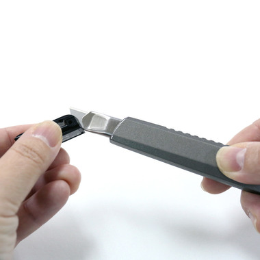 NT Cutter 9mm A-300GRP Alu