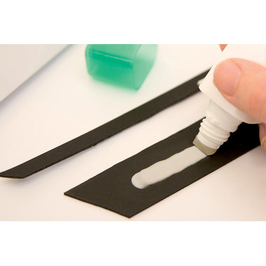 TOMBOW Bastelkleber Multitalent 25g PTMTC Liquid Glue Multi