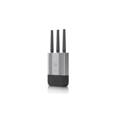 Ubiquiti router industriale LTE UMR-INDUSTRIAL