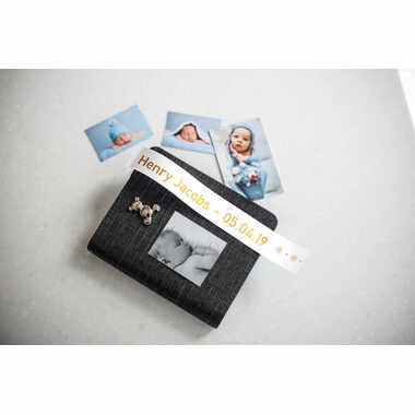 PTOUCH Nastro bianco/oro TZE-R254 Sistemi Tze 24mm