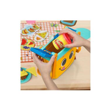 Play-Doh modeling toy Korbi, the picnic basket