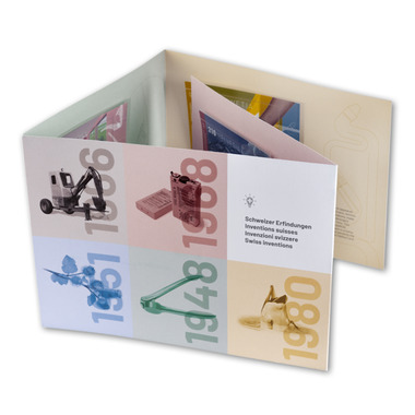 Folder spécial «Inventions suisses 2021–2025» Timbres isolés (5 blocs spéciaux, valeur d'affranchissement CHF 11.20) dans folder spécial A5, oblitéré