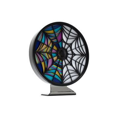 Thumbs Up! Wednesday Fensterlampe im Design von Ophelia Hall