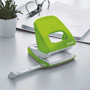 LEITZ Bürolocher NeXXt WOW 5008 5008-10-54 grün 30 Blatt