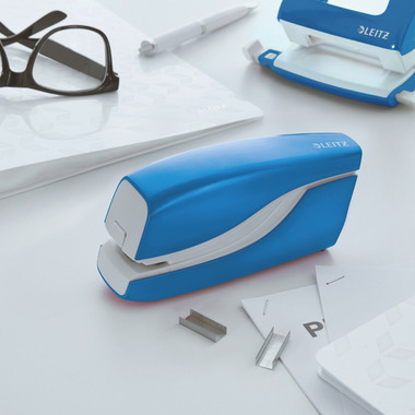 LEITZ Agrafeuse electron. NeXXt 556 55661036 bleu 10 feuilles