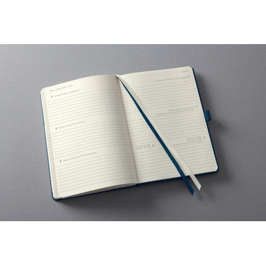 CONCEPTUM Wochenkalender 2026 C2663 1W/2S dunkelblau 15.1x10.8cm