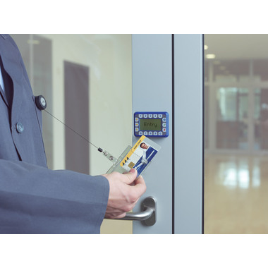 DURABLE Hartbox für Ausweis 801219 mit Jojo, 54x85mm 10 Stk.