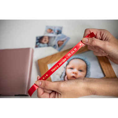 PTOUCH Nastro rosso/oro TZE-RW54 Sistemi Tze 24mm