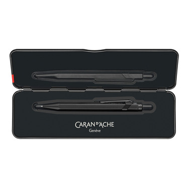 CARAN D'ACHE Penna a sfera 849 XL 850.496 Black Code, con astuccio met.
